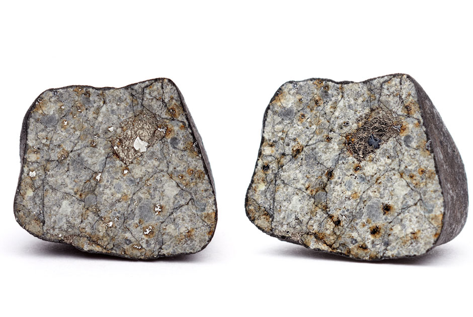 «Чебаркуль» в свете софитов Первые студийные фотографии челябинского метеорита