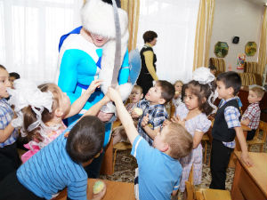 Башкирские электросетевики подарили сказку детям