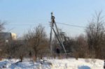 Псковэнерго восстановило работу ВЛ-0,4 кВ в Новосокольниках, нарушенную строителями