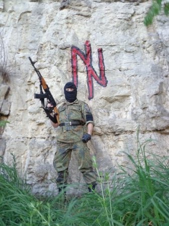 Убийца с гранатой из под Рады: «герой АТО» и лидер неонацистов (ФОТО)