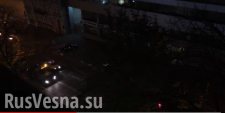 Через центр Киева под покровом ночи прошла колонна бронетехники (ВИДЕО)