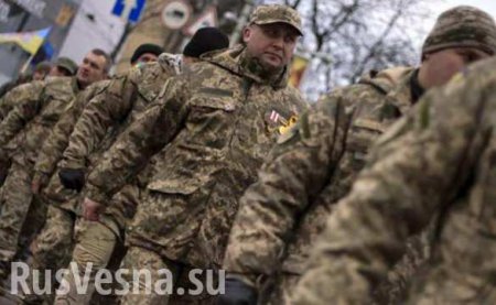 Лейтенанты по вызову в Донбасс: Украина вдвое увеличила численность армии, но в бой вести солдат некому.