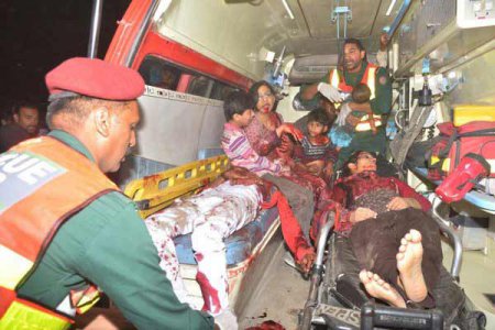 Пакистанские талибы взорвали детский парк в Лахоре. Около 70 погибших