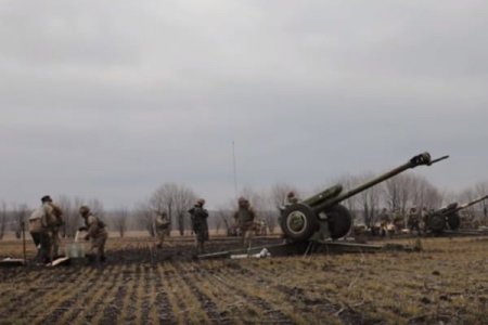 ВСУ ведут обстрел из тяжелой артиллерии. Погибли трое бойцов республиканских войск