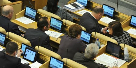 Депутатам Госдумы следующего созыва установят новые планшеты для голосования
