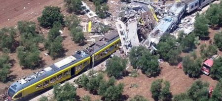 В Италии столкнулись два пассажирских поезда, есть жертвы