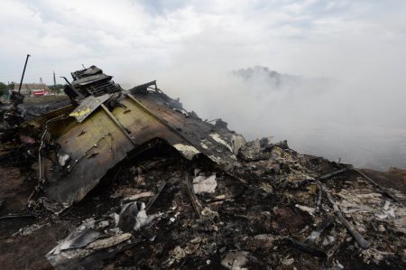 Годовщина крушения Boeing-777 на Донбассе — архивные кадры