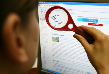 Рокомнадзор обвинил «Википедию» в пиаре