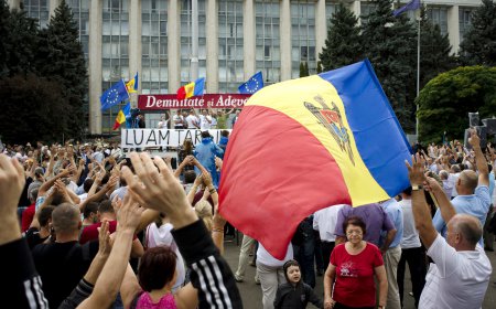 Букет Молдавии: у кого из девяти кандидатов больше шансов стать президентом страны