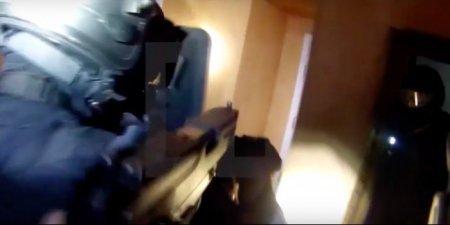 Опубликовано видео спецоперации Росгвардии, в ходе которой застрелен киллер с гранатой