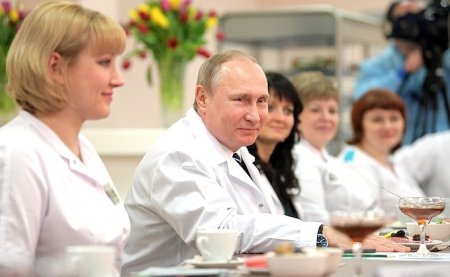 Владимир Путин: России нужна современная система здравоохранения