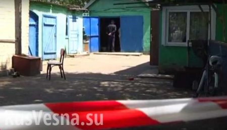 Это Украина: полицейские избили мужчину, заперли в гараже, где он умер (ВИДЕО)