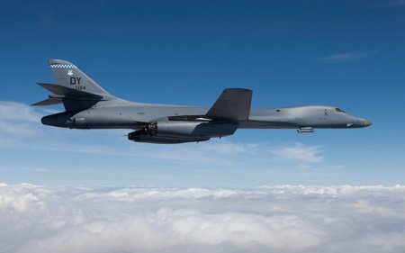 Стратегические бомбардировщики США проведут маневры в небе над Южной Кореей - Военный Обозреватель