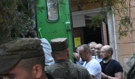 Радикалы-нацисты на Украине боятся, что власть примется и за них