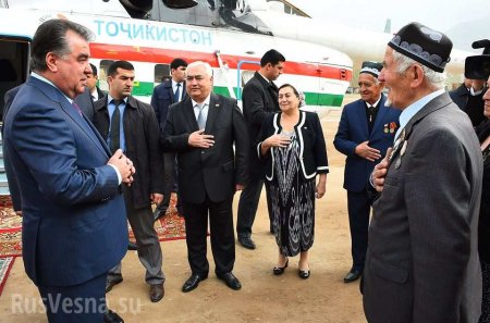 В Таджикистане директор аэропорта погиб, провожая вертолет с президентом