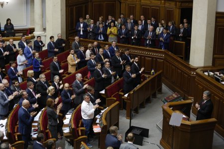 Бюджет войны и бюрократии: на что украинские власти планируют тратить деньги в 2018 году