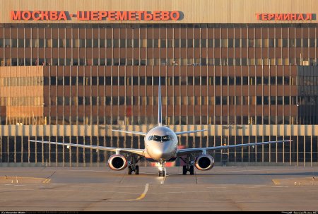 Авиакомпания Аэрофлот получила 34-й пассажирский самолет Сухой Суперджет 100
