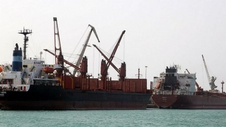 Саудовская Аравия сняла блокаду с йеменского порта Ходейда