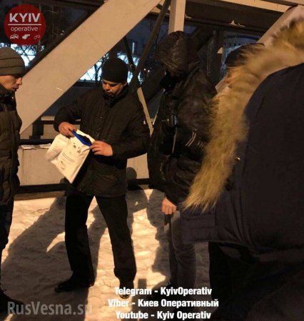 Трое украинцев избили и ограбили поляка на вокзале в Киеве (ФОТО)