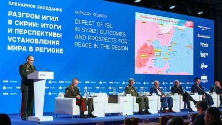 Изолента кончилась: "Изоляция" России привела к столпотворению на военной конференции в Москве