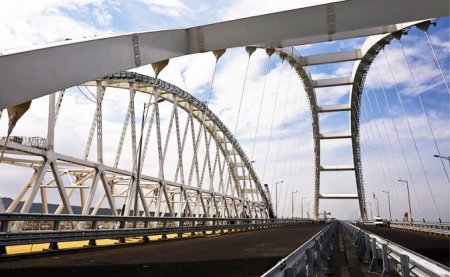 Крымский мост: Киев готовит провокации, вплоть до покушения на Путина
