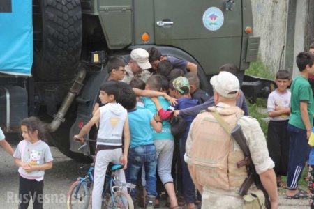 «Братуха!» — cирийские дети весело благодарят Россию и наших военных (ФОТО, ВИДЕО)