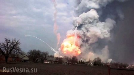 На Донбассе горят и взрываются склады ВСУ (ВИДЕО)