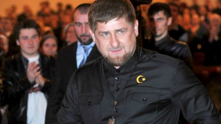 Фейк об «уходе» Салаха: Запад сводит счеты с Кадыровым