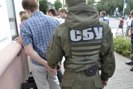 Арестованного СБУ журналиста поддержали акцией #freevolkov