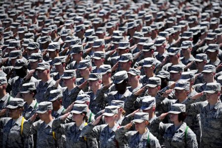 США увеличили оборонный бюджет до $716 млрд на 2019 финансовый год