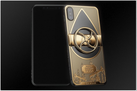 «Вашим санкциям труба»: В России представили золотой iPhone X с вентилем