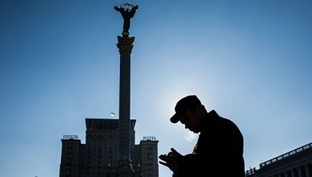 Украинские политики в ожидании санкций сдают России коллег