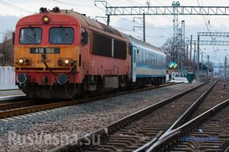 На разрекламированный поезд из Украины в Будапешт продали всего 10 билетов (ФОТО, ВИДЕО)