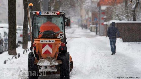 Снегопад убивает людей в Германии и Австрии (ФОТО, ВИДЕО)