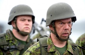 «Русские будут воевать за нас». Неуставные отношения в эстонской армии