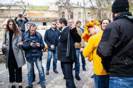 Одесса: «легенду Майдана» облили ведром с помоями (ФОТО, ВИДЕО)