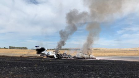 Пассажиры и экипаж спаслись: в США дотла сгорел частный самолет