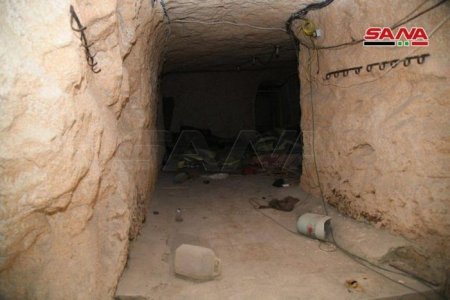 Подземный штаб боевиков под Хан Шейхуном