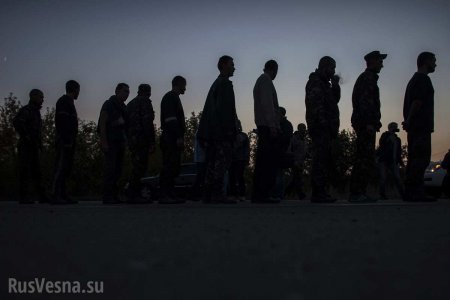 Цемах возвращается на Донбасс после обмена (ФОТО)