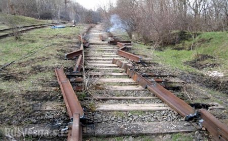 Украинская железная дорога почти уничтожена, — Гончарук (ВИДЕО)