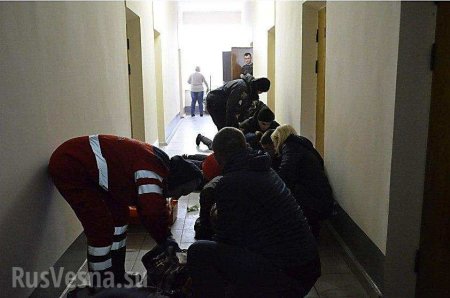 В Жмеринке полиция отметелила «патрiотив», попытавшихся сорвать сессию горсовета (ФОТО, ВИДЕО)