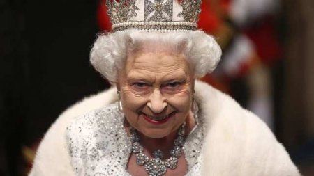 Королева Великобритании подписала необычное помилование (ФОТО)