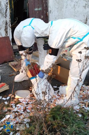 На Украине нашли целый склад опасных химикатов и возбудителей инфекционных болезней (ФОТО)