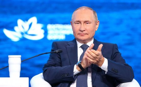 Неформальная встреча: Путин принял глав государств СНГ в Петербурге (ФОТО)