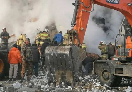 Взрыв в жилом доме на Сахалине: обрушился целый подъезд (ВИДЕО)