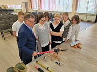 Специалисты ДРСК провели занятие по электробезопасности в школе Владивостока