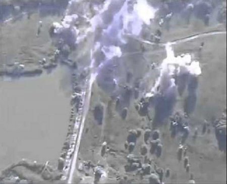 На фланге Артёмовска ВКС России уничтожают скопления ВСУ (ВИДЕО)