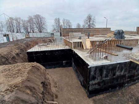 В регионах Украины активно строят подземные бункеры