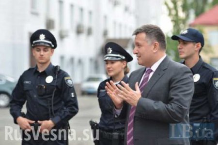 Из разрекламированной украинской патрульной полиции начали увольнять офицеров