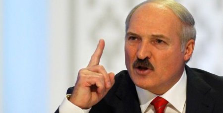 Лукашенко: Вспыхнула Украина не только по внутренним причинам